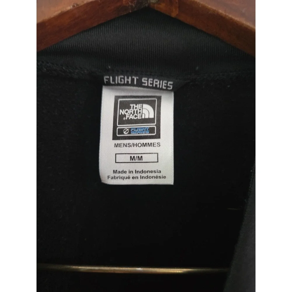 The North Face Flight Series Black 1/4 Zip Pullover Size Medium Thumb Holes